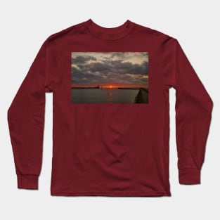 Sunrise at the mouth of the River Blyth Long Sleeve T-Shirt